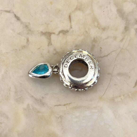 Michael Hill December 925 Sterling Silver & Blue Topaz Heart Charm Bead - Picture 4 of 5